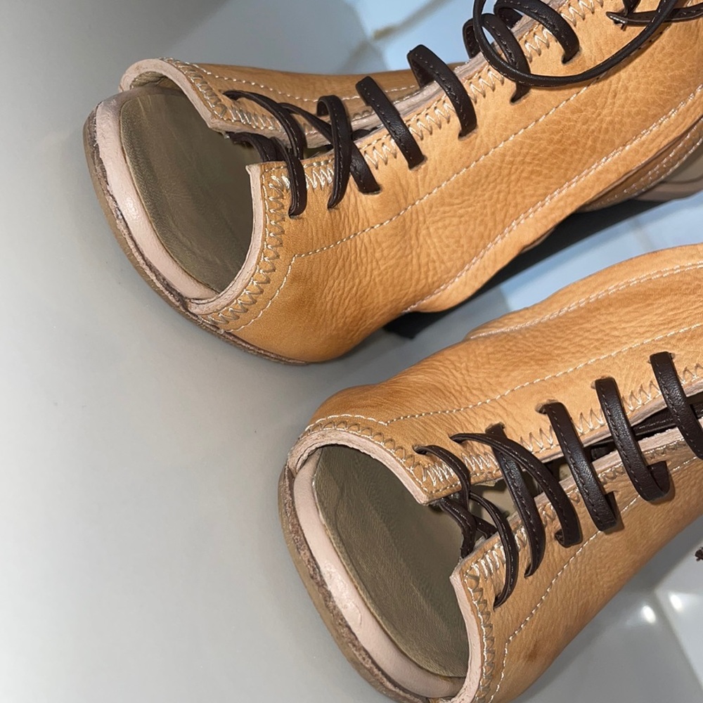 Tan Leather Lace-Up Heeled Sandals size 6 (36 ITaly) - Picture 2 of 10